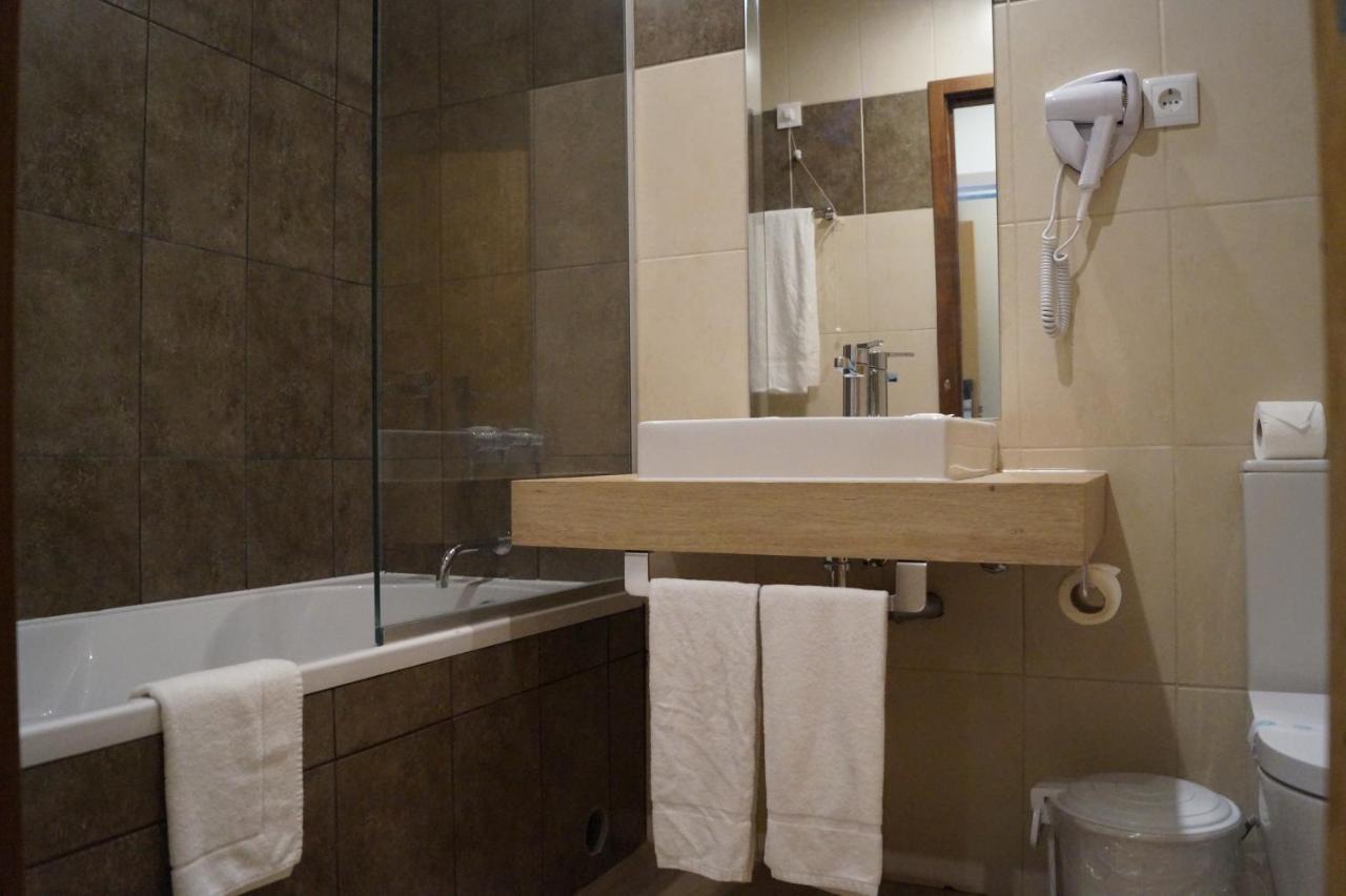 Angra do Heroísmo Angra Central Hotel מראה חיצוני תמונה